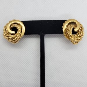 Vintage Gold Tone Clip-on Earrings by Monet